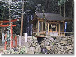 秋滝龍王神社